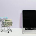 E zakupy co to i jak zrewolucjonizowały handel elektroniczny